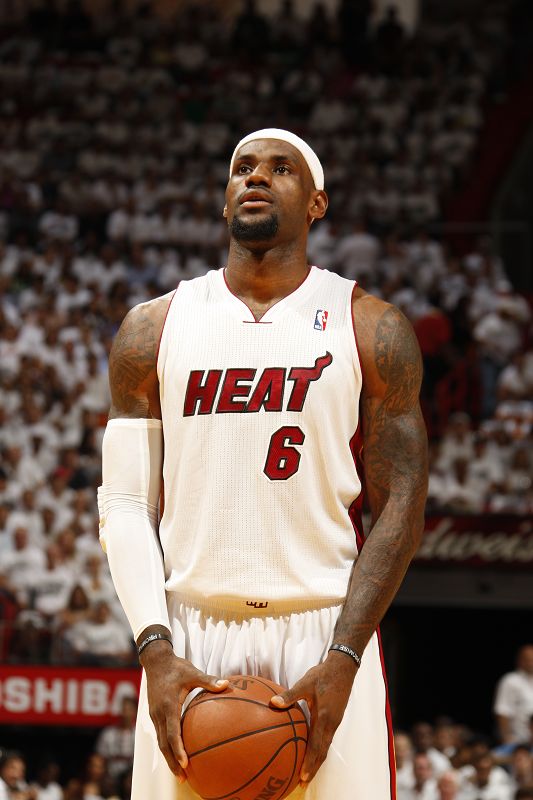 广州的陈国豪，大学魔兽版本回归？陈国豪谈场上怒吼（广州队陈国豪：大学“魔兽”状态回归？谈赛场怒吼）