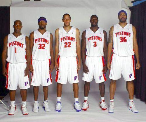 普利希奇替补双响 米兰让二追三3-2都灵（普利希奇替补梅开二度 米兰连扳三球3-2逆转都灵）