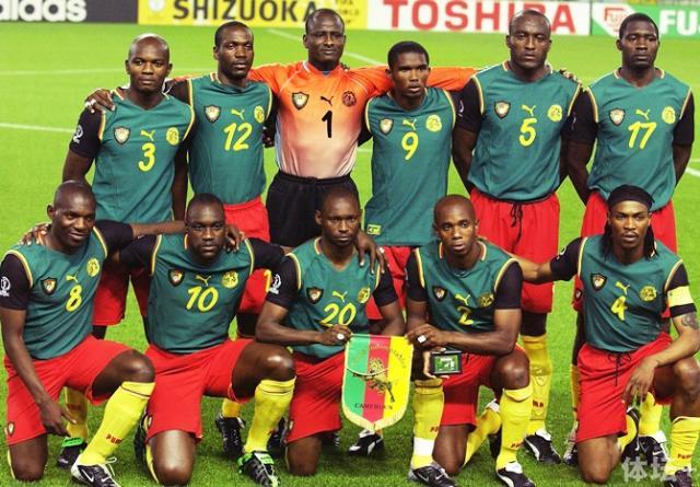 前法国国脚：支持本泽马重返国家队，希望看到他踢九号位（前法国国脚力挺本泽马回归国家队，盼其出任9号中锋）