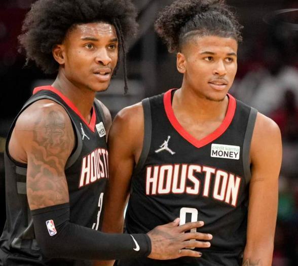 马丁内利：埃斯特旺是个好小伙，但希望他对阵枪手状态别太好（马丁内利称埃斯特旺很不错，但希望他对阵阿森纳别太神勇）