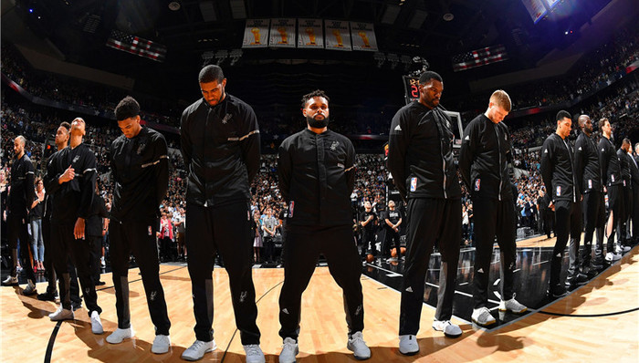 对亚马尔的建议？费兰-托雷斯：理疗和健身房，就这么简单（费兰-托雷斯谈给亚马尔的建议：理疗+健身房，简单直接）