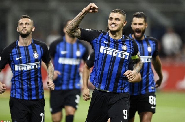 法尔克：埃贝尔与兰格谈妥了帕利尼亚的租借，要到700万欧租借费（法尔克：埃贝尔与兰格已敲定帕利尼亚租借，租借费为700万欧）