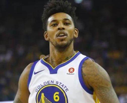 西媒：皇马继续推进内格雷拉案，计划向巴萨索要巨额赔偿（西媒：皇马持续推进内格雷拉案，拟向巴萨索取巨额赔偿）