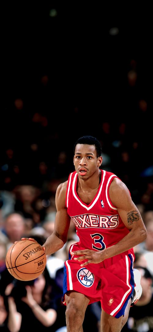 西媒：皇马在伯纳乌举行圣诞活动，9天净收入600万至1000万欧元（西媒：伯纳乌圣诞活动助皇马9天净入600万至1000万欧元）