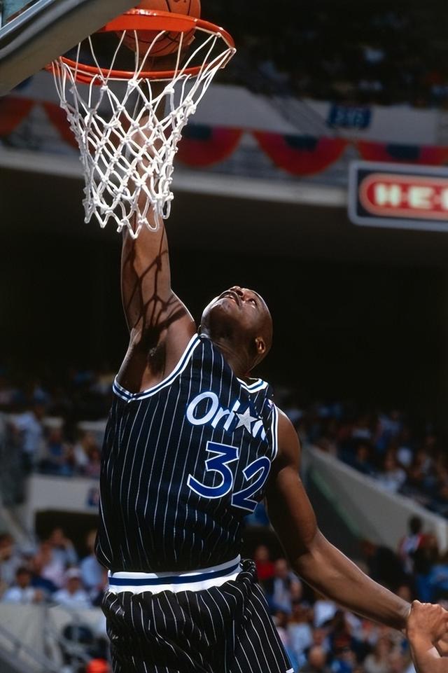 阿斯：利物浦拜仁领跑格伊争夺战，皇马因其高薪高签字费退出（阿斯：格伊争夺战利物浦、拜仁占优，皇马因薪资与签字费要求过高退出）